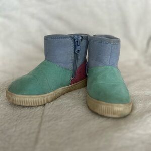 Cat & Jack Multicolor Kids Boots